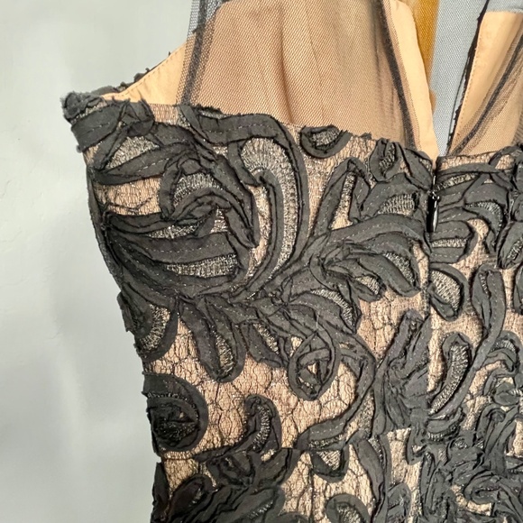 BCBGMaxAzria Black Floral Embroidered Illusion Sheath Dress Size 2 - Picture 12 of 12